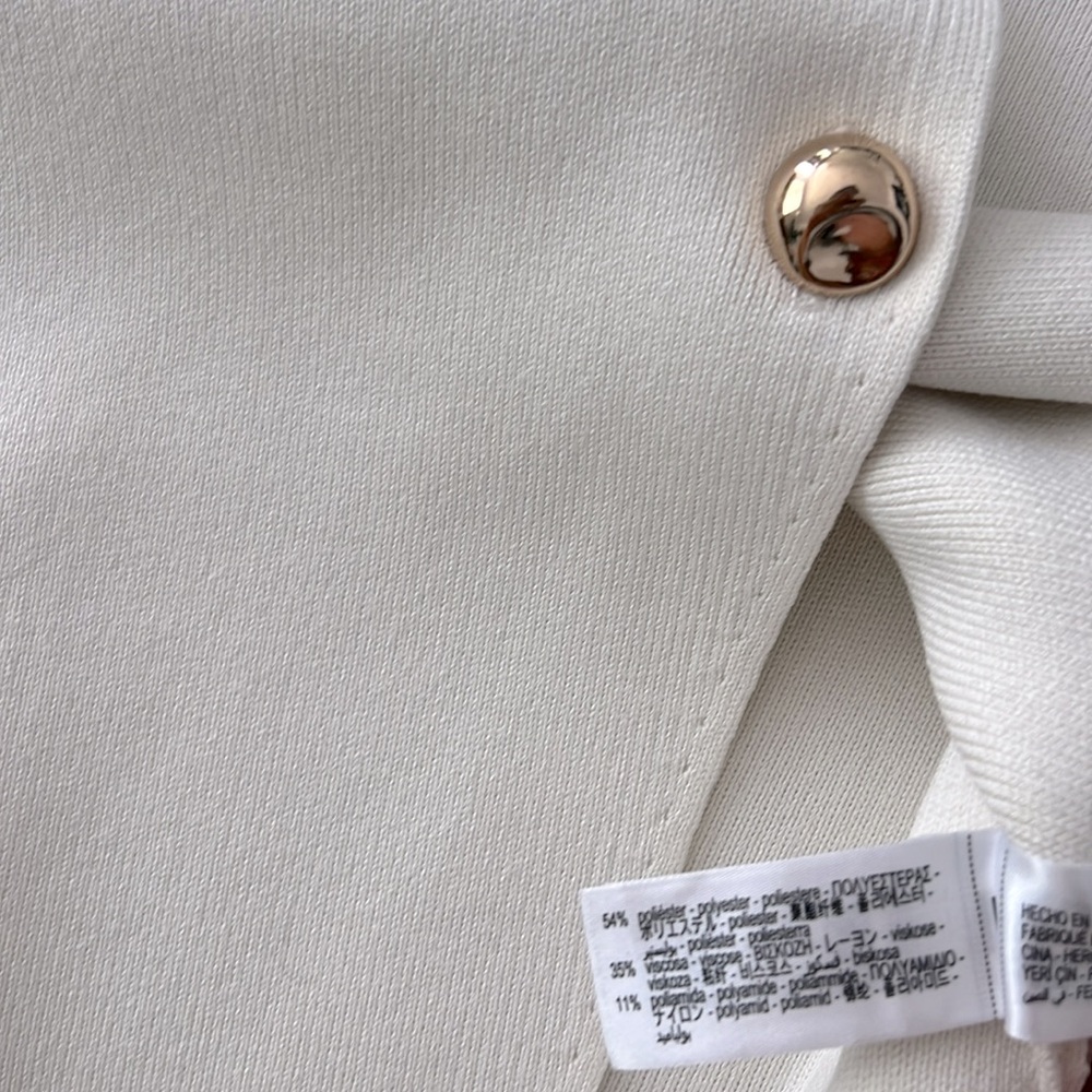 Zara White Sleeveless Top with Gold Buttons - Picture 5 of 7